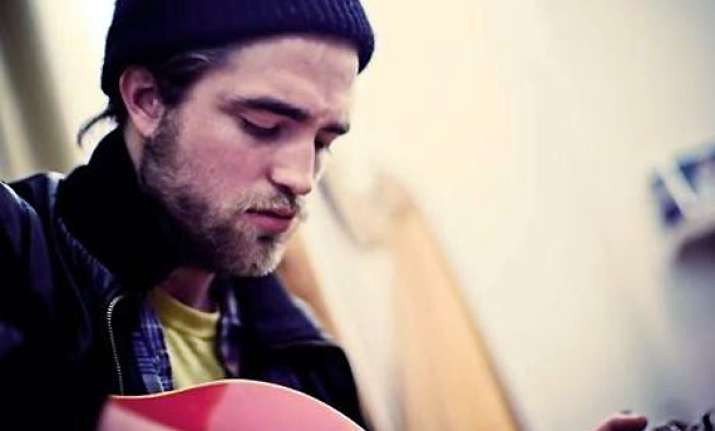 robert pattinson focus on music career