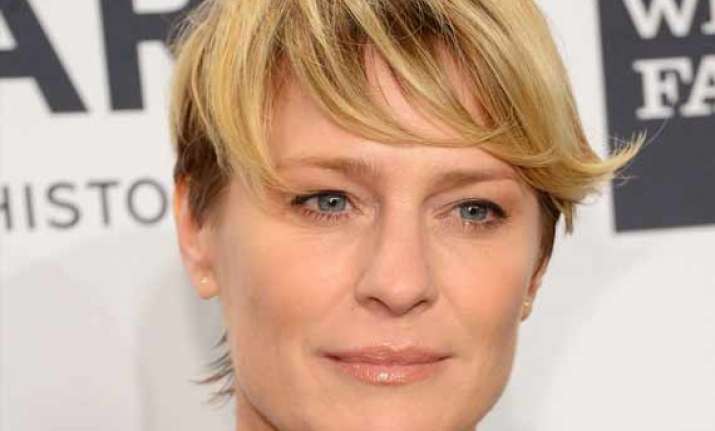 robin wright goes for tiniest sprinkle of botox twice a year