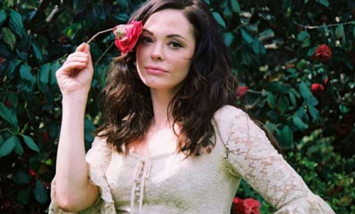 rose mcgowan wishes oscar for directorial debut dawn