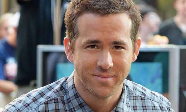 ryan reynolds tryst with cold after sunny honeymoon