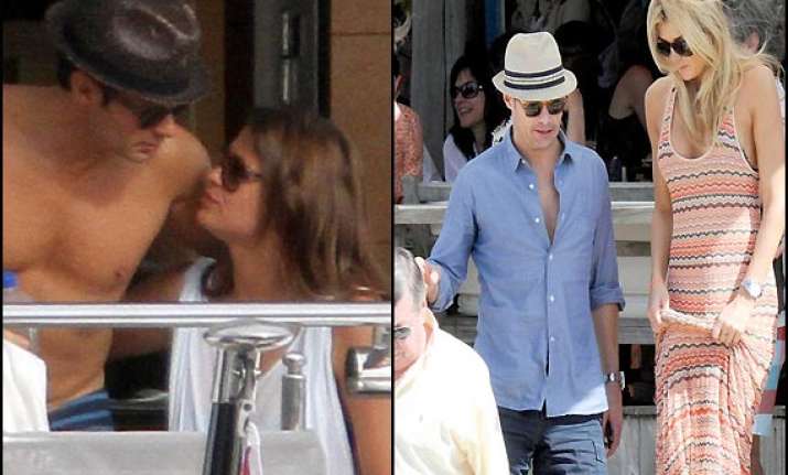 ryan seacrest in love again
