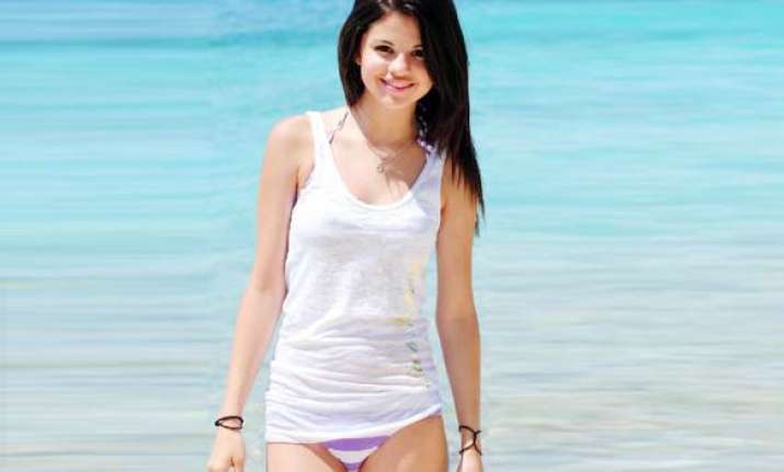 selena gomez fails to understand people s interest in