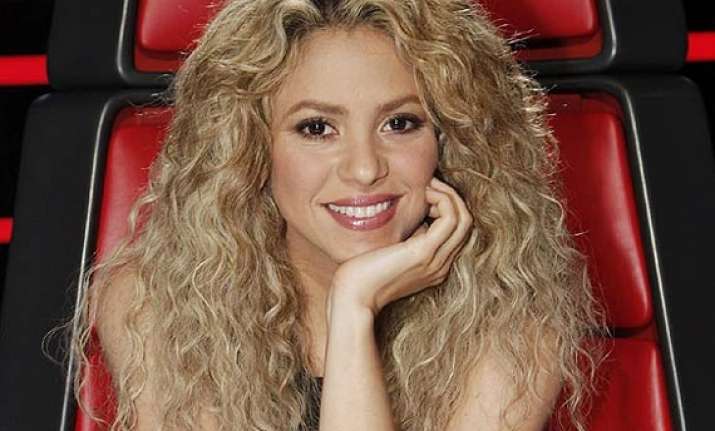 shakira to quit the voice