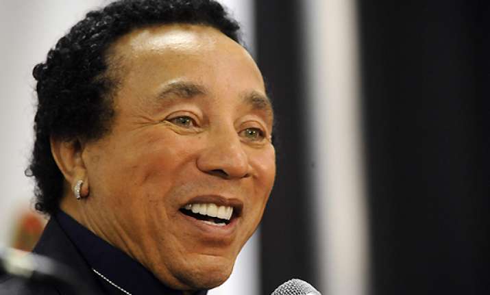 smokey robinson visits duke ellington students