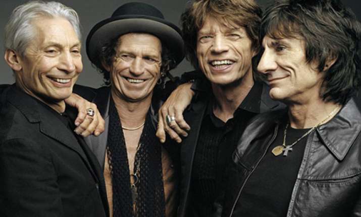 stones to play long awaited glastonbury gig