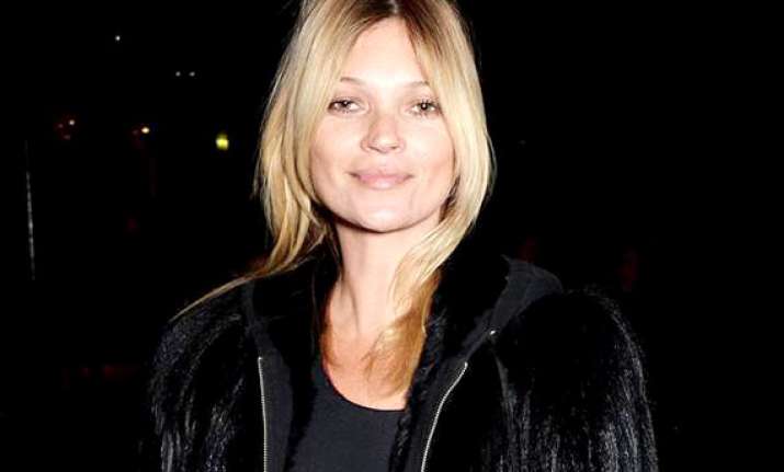 Kate Moss boards flight 'drunk' | Hollywood News – India TV