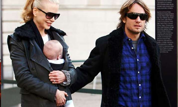 nicole kidman keith hooked to daughter sunday rose s birth