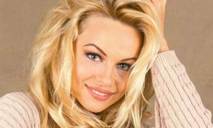 pamela anderson boycotts als ice bucket challenge