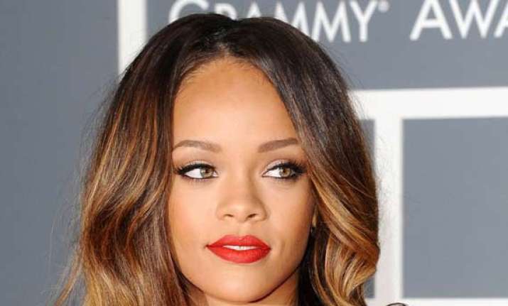 rihanna in legal trouble faces plagiarism issue see pics