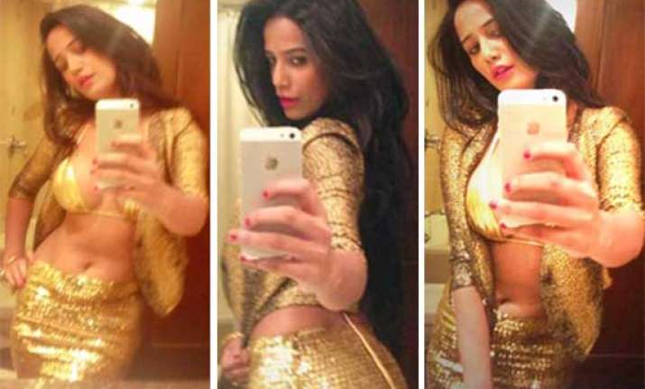 After Indecent Acts Controversy Poonam Pandey Posts Her Bathroom