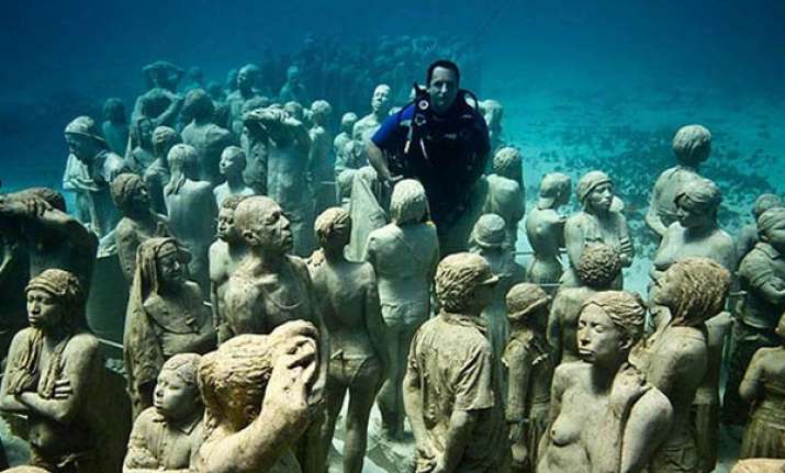 british artist creates museum of underwater art off mexico