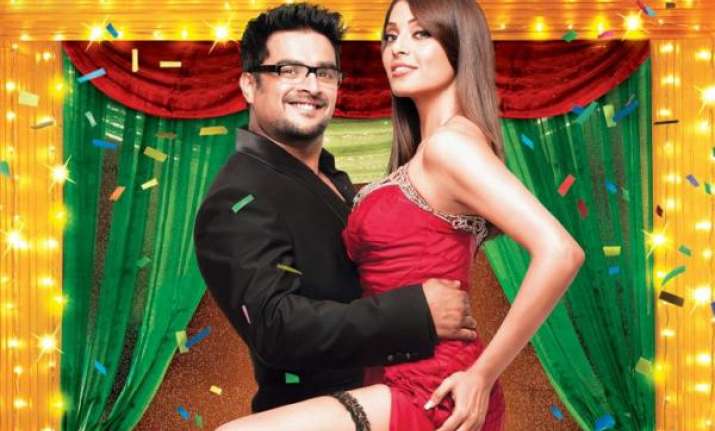 post john bipasha strikes a sexy pose in jodi breakers