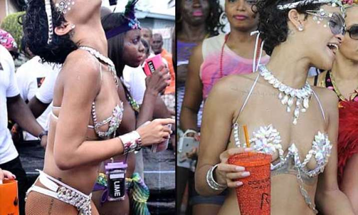 rihanna s dirty dance in pics