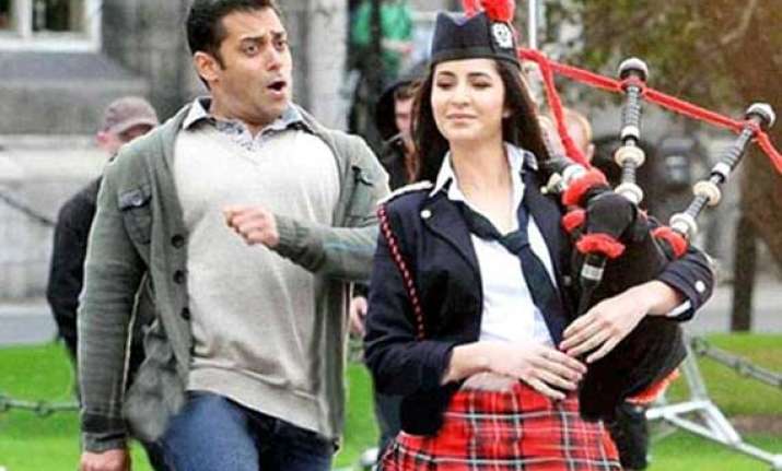 salman becomes fitness trainer for katrina