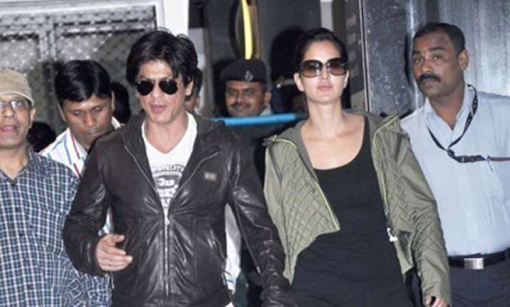 shahrukh katrina back from london shoot of yash film