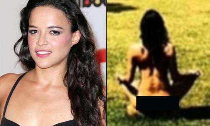 after poonam pandey michelle rodriguez shares naked photo