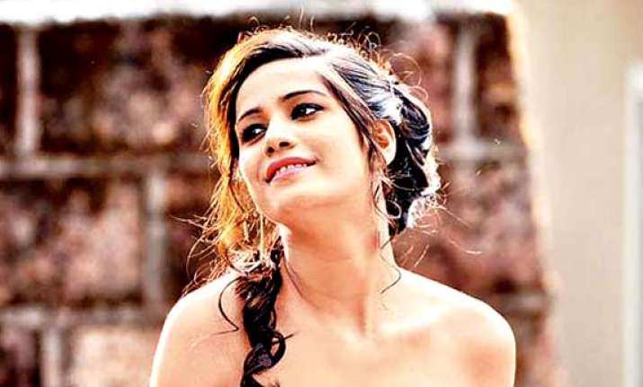 Poonam Pandey's official Facebook account deleted! (see pics)