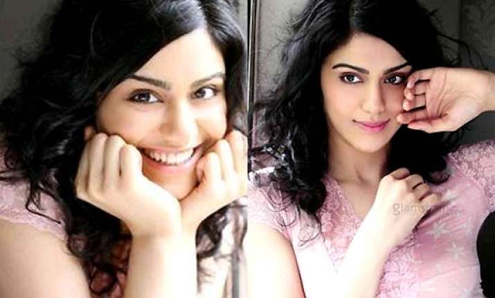 adah sharma announced face of godrej no.1 beauty soap