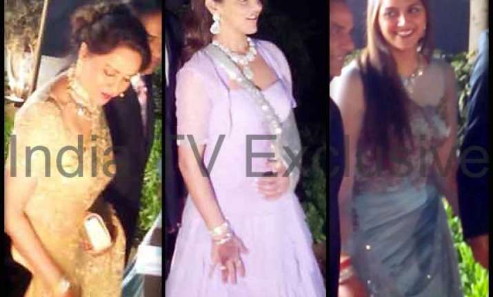 ahana deol delhi reception esha hema ahana in sizzling