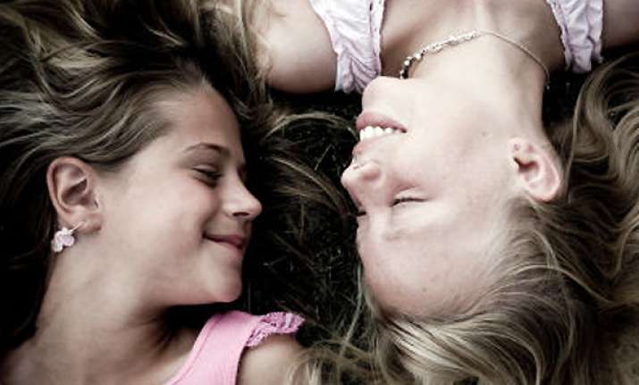direct friendship holds its own despite social networking