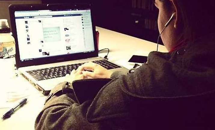 facebook may lower your self control view pics
