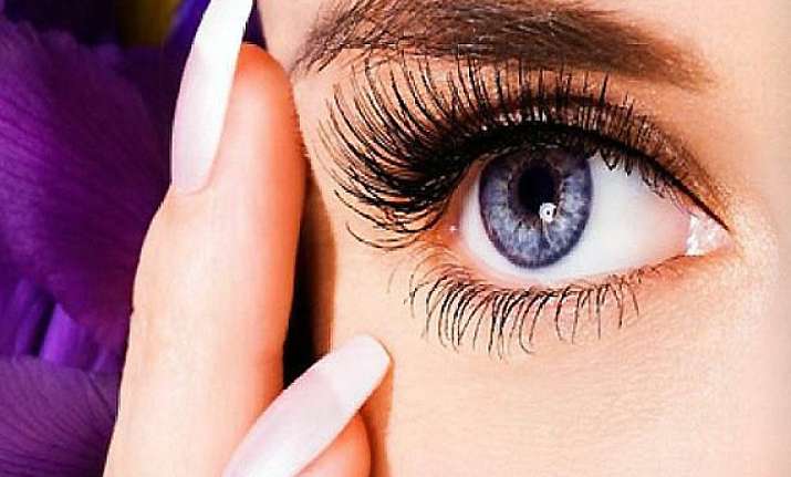 get your dream luscious eyelashes