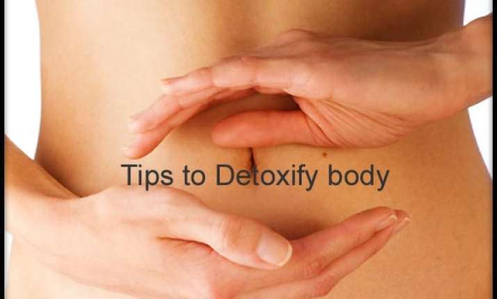 tips to detoxify body in a healthy way see pics
