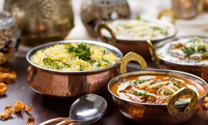 chef izzat cooks mouth watering dishes without water