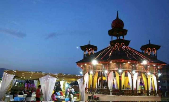 photo essay kashmir enjoys nightlife this ramzan