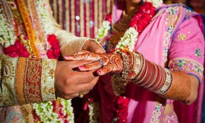 tying the knot after age 32 increases divorce risk