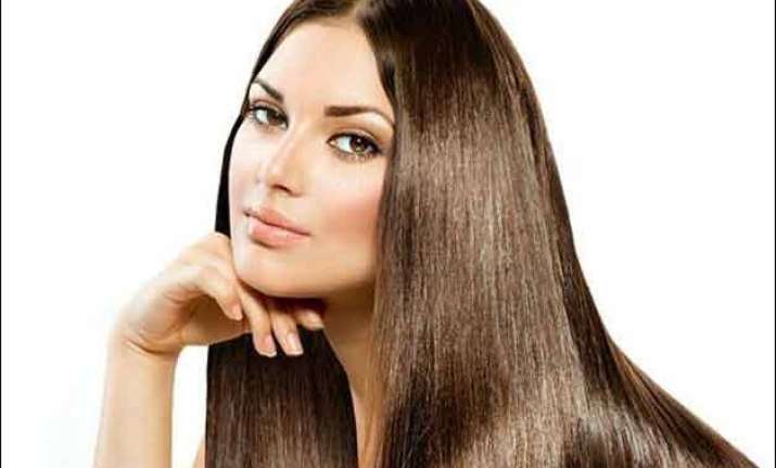 getting shiny hair in summer is this easy