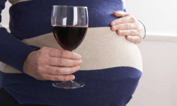 drinking during pregnancy can give your baby 400 disease