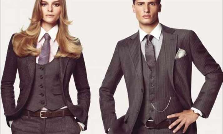 dressing tips for men women at work