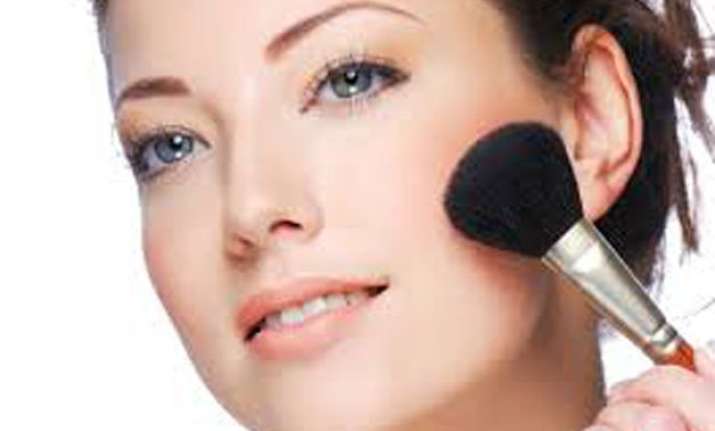 get flawless natural make up look in five steps