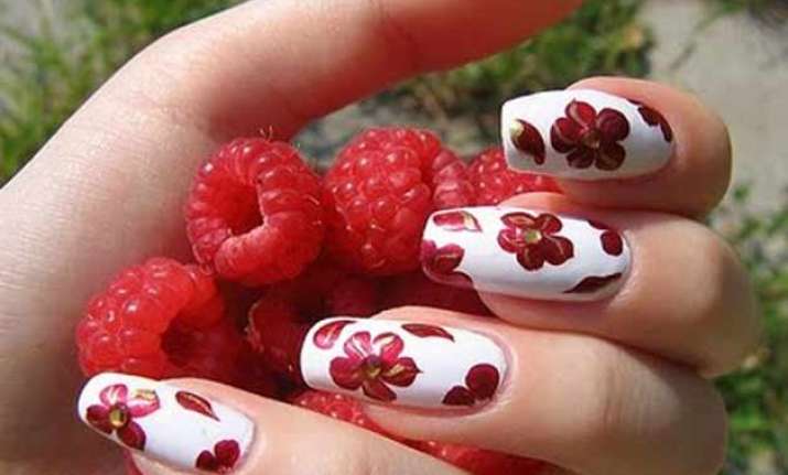 pins toothpicks can beautify nails