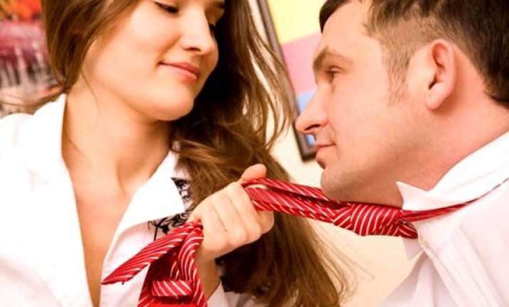 sharing workspace with opposite sex boosts productivity