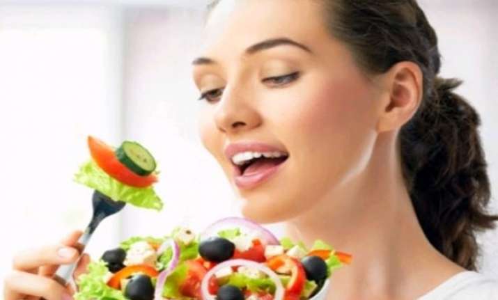 timely meals early to bed can prevent mental illness