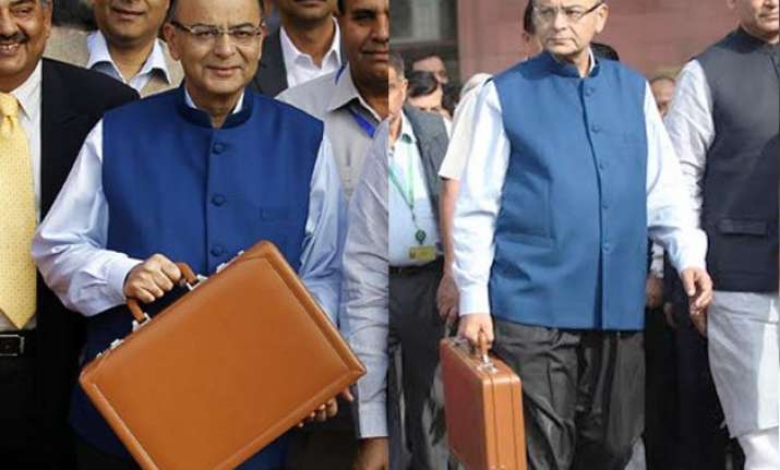 arun jaitley makes fashion statement with nehru jacket