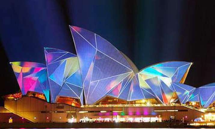 sydney opera house lights up for diwali