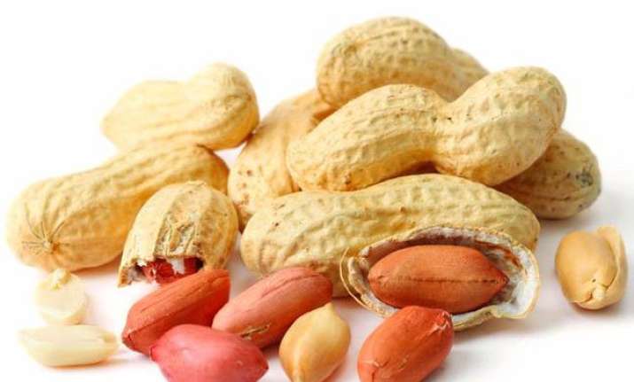have peanuts with meal to ward off heart diseases