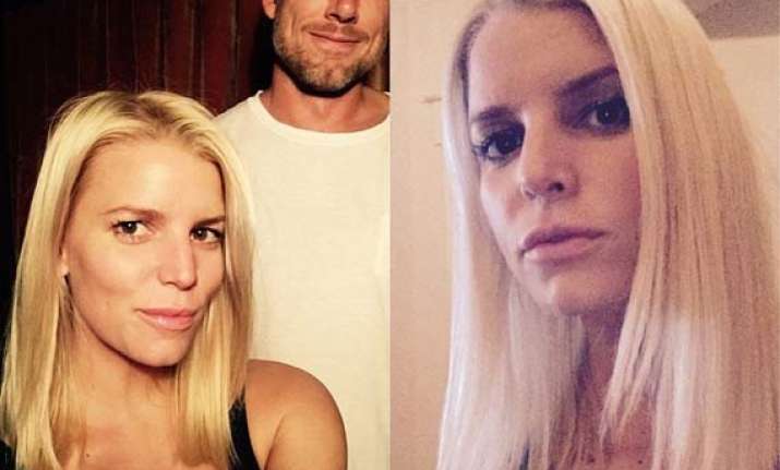 jessica simpson s new hairstyle selfie