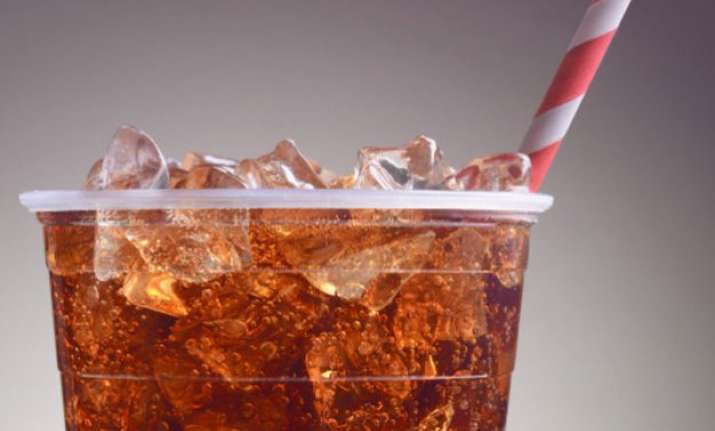 reducing sugar in fizzy drinks can prevent 3 lakh diabetes