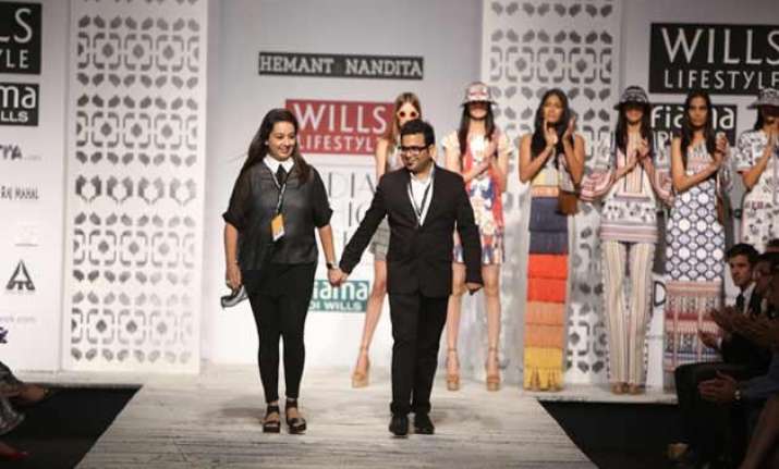 india fashion week hemant nandita bring gulmarg s rustic