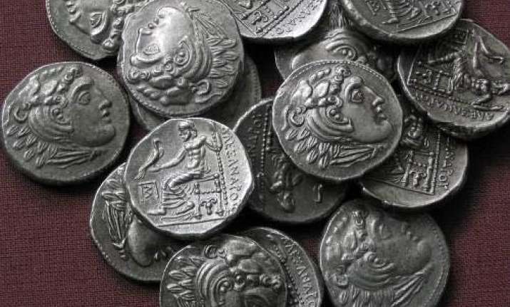 coins jewellery from alexander the great era found in israel