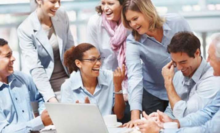 selfless behaviour key to get ahead at workplace