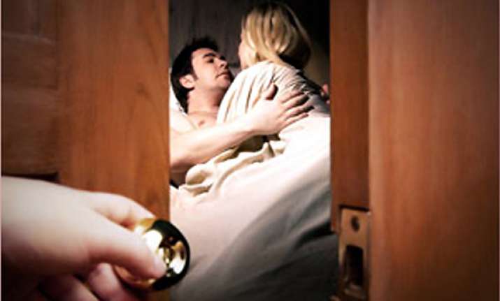 infidelity easy to spot view pics