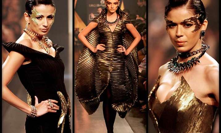 lakme fashion week 2014 gaurav gupta makes mystic debut
