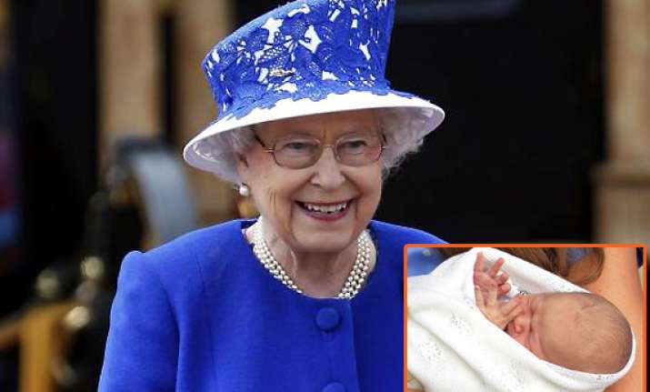 queen elizabeth ii on vacation