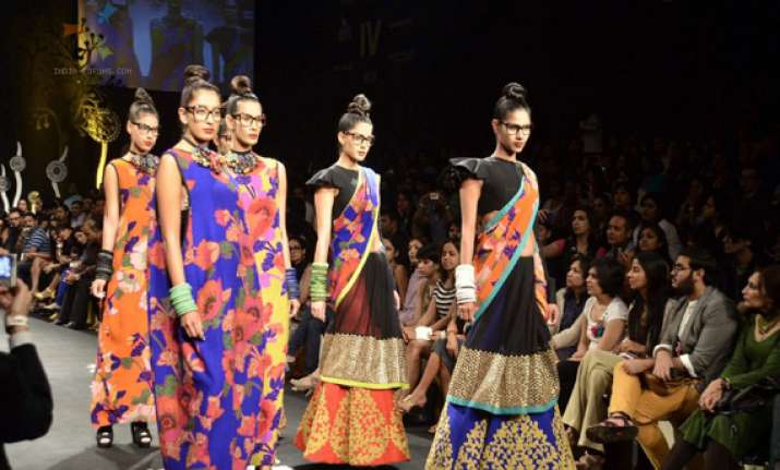 sabyasachi returns to lakme fashion week after 5 years