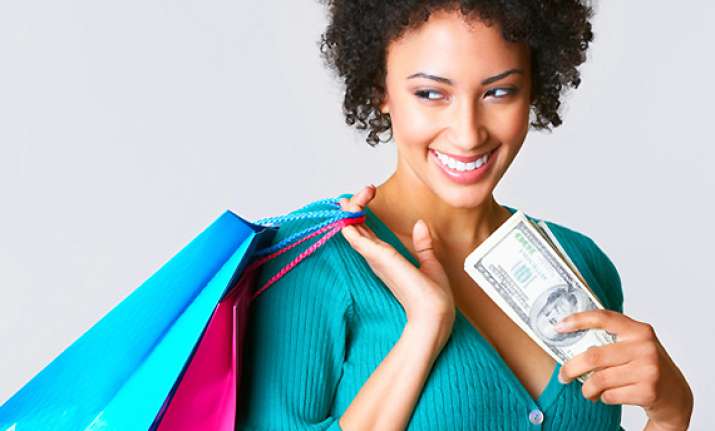 shop alone to spend less